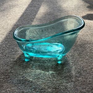 Elegant Glass Soap Dish - Blue